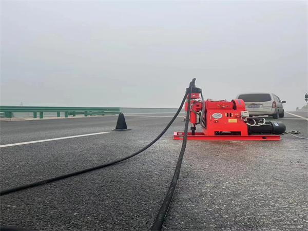 莱城马路路基路面开裂下沉注浆加固灌浆