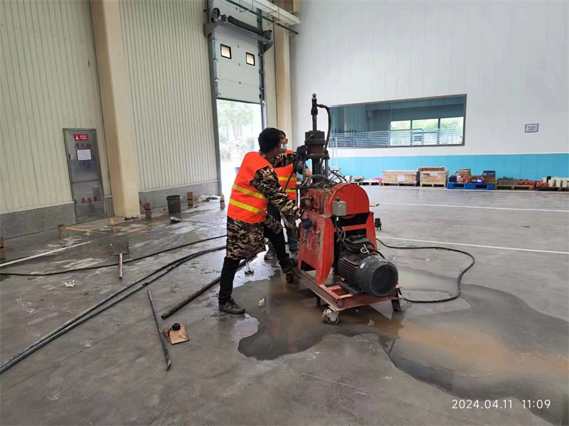 莱城厂房地面下沉塌陷注浆加固施工